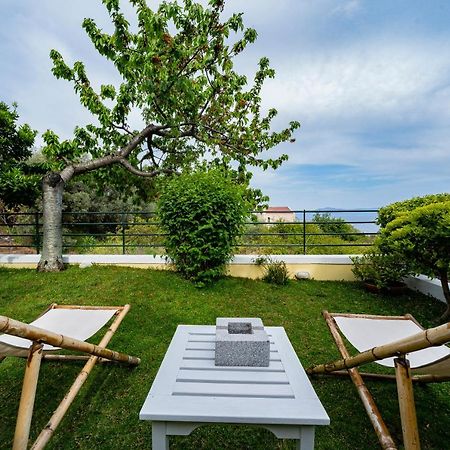 Sea Path Apartment PalaiónTsiflíkion Zewnętrze zdjęcie