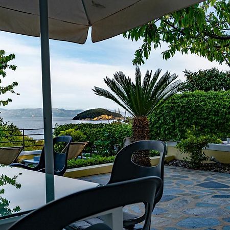 Sea Path Apartment PalaiónTsiflíkion Zewnętrze zdjęcie