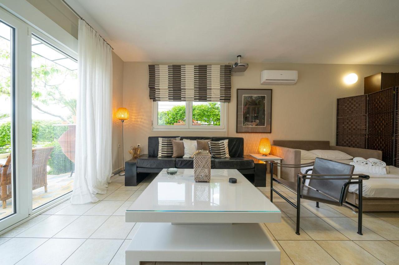 Sea Path Apartment PalaiónTsiflíkion Zewnętrze zdjęcie