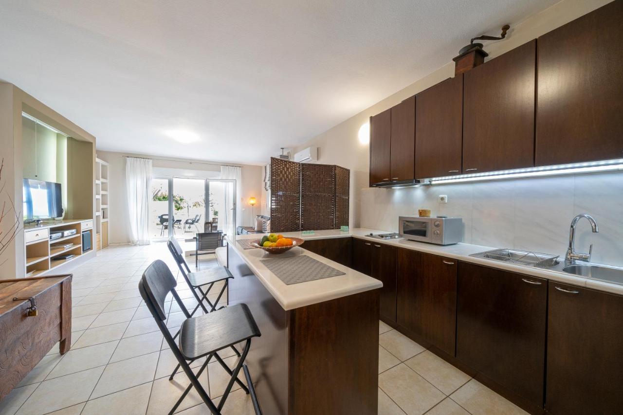 Sea Path Apartment PalaiónTsiflíkion Zewnętrze zdjęcie